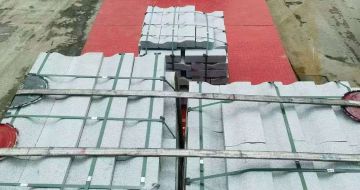 蚌埠 芝麻白仿形加直形路沿石出货日常