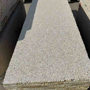 蚌埠 黄金麻花岗岩荔枝面毛板，半成品