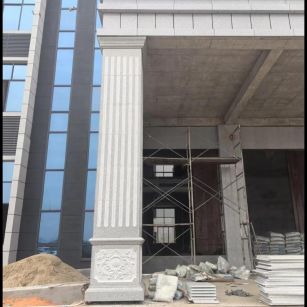 蚌埠 芝麻白光面花岗岩门楼大柱（罗马柱）配雕花底座