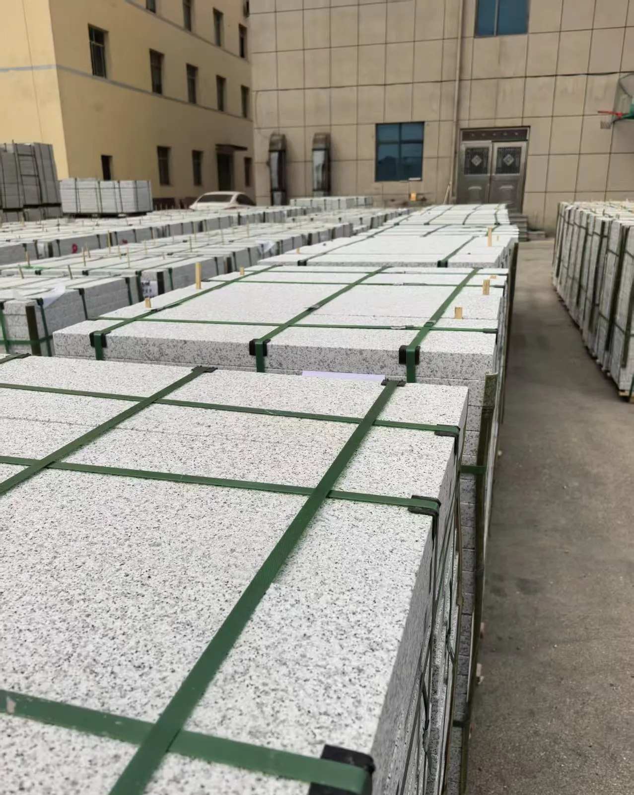 蚌埠 白麻花岗岩5.0公分荔枝面地铺石