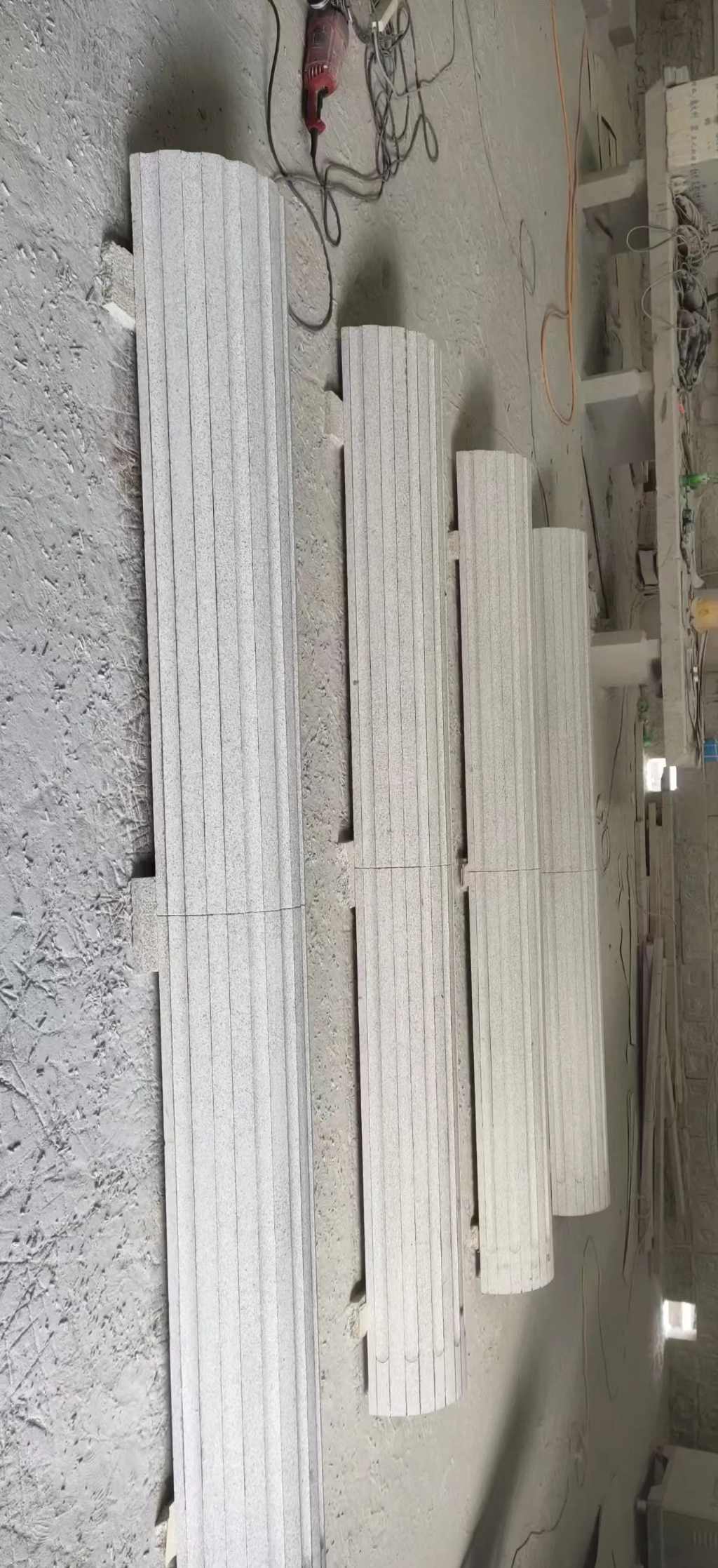 蚌埠 花岗岩厂家带你看白麻花岗岩门楼大柱柱皮