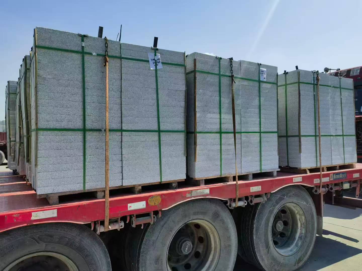 蚌埠芝麻白花岗岩出货日常地铺石