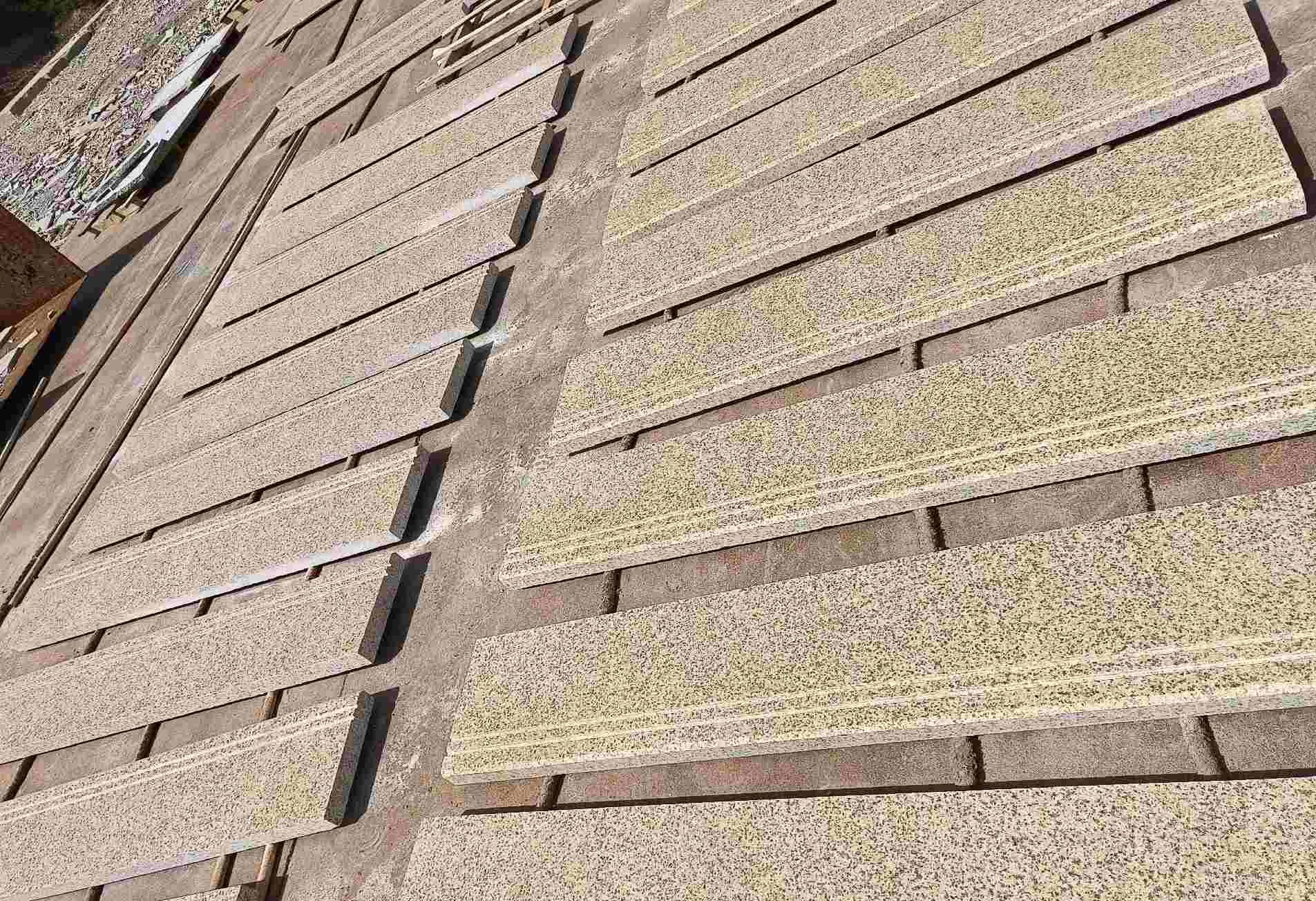 蚌埠 黄金麻花岗岩光面楼梯踏步