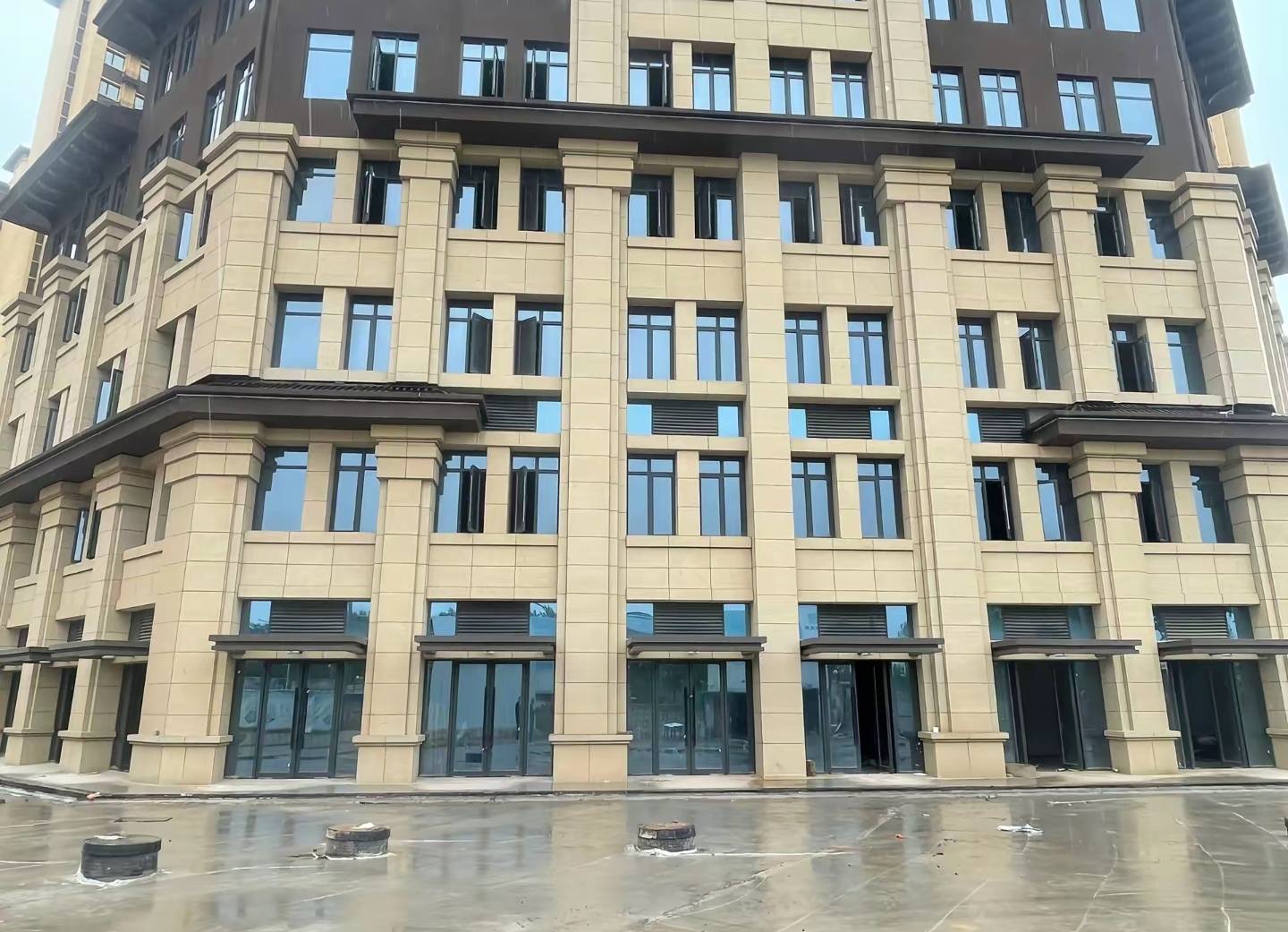 蚌埠 黄金麻花岗岩荔枝面小区外墙干挂