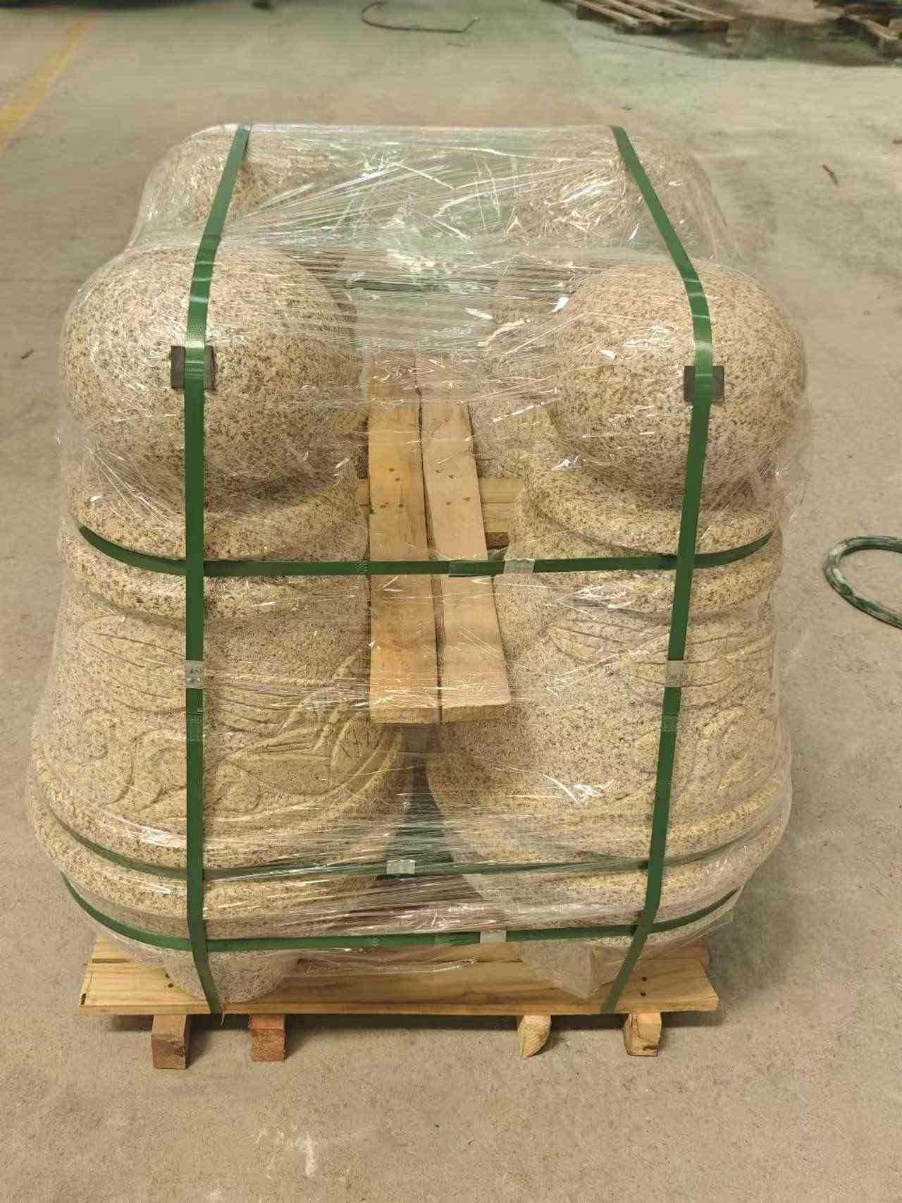 蚌埠 黄金麻异形定制雕花——棒棒糖挡车柱