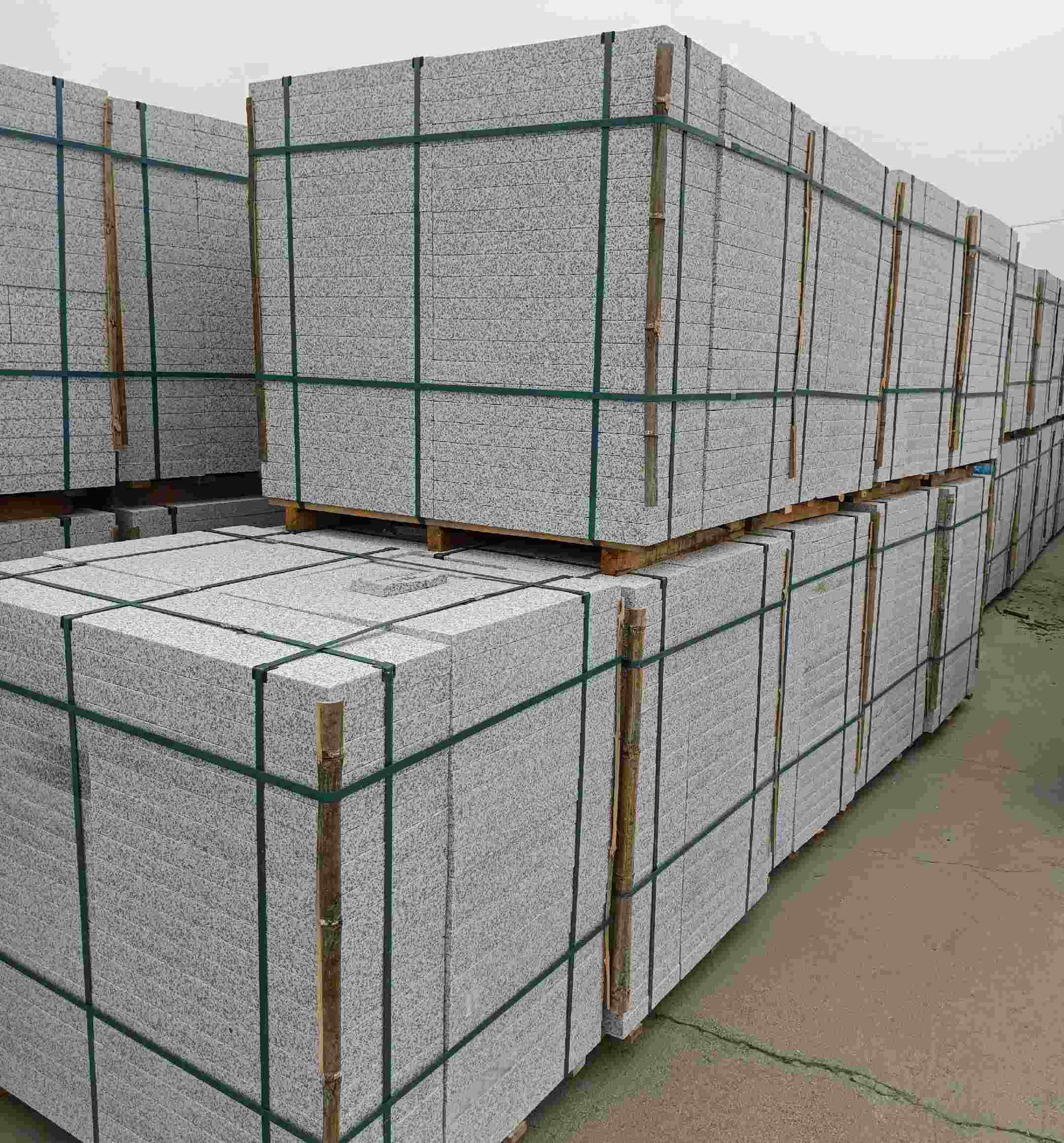 蚌埠 白麻花岗岩石材荔枝面地铺石（300*600*50）