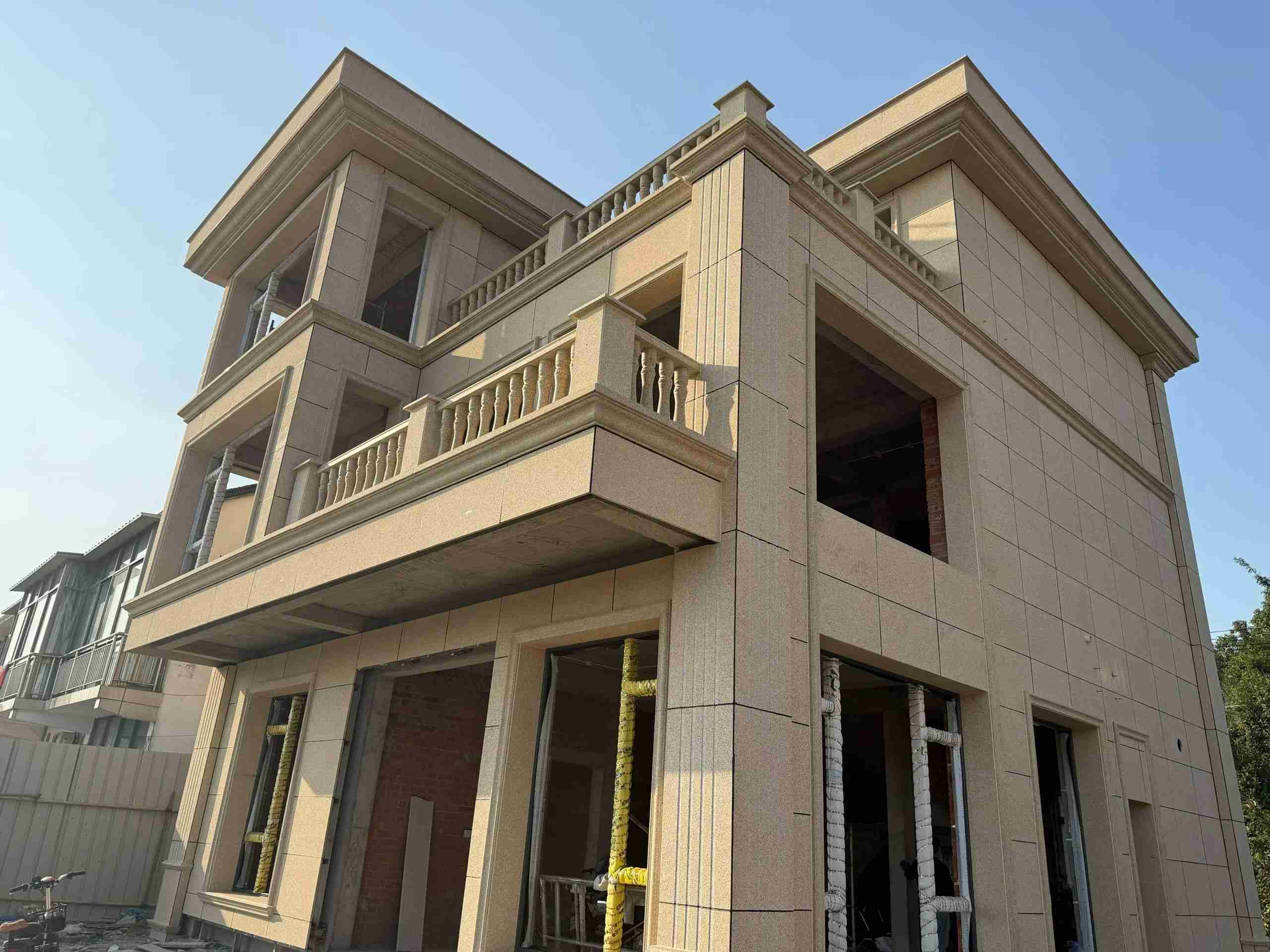 蚌埠 黄金麻花岗岩石材荔枝面外墙干挂效果展示