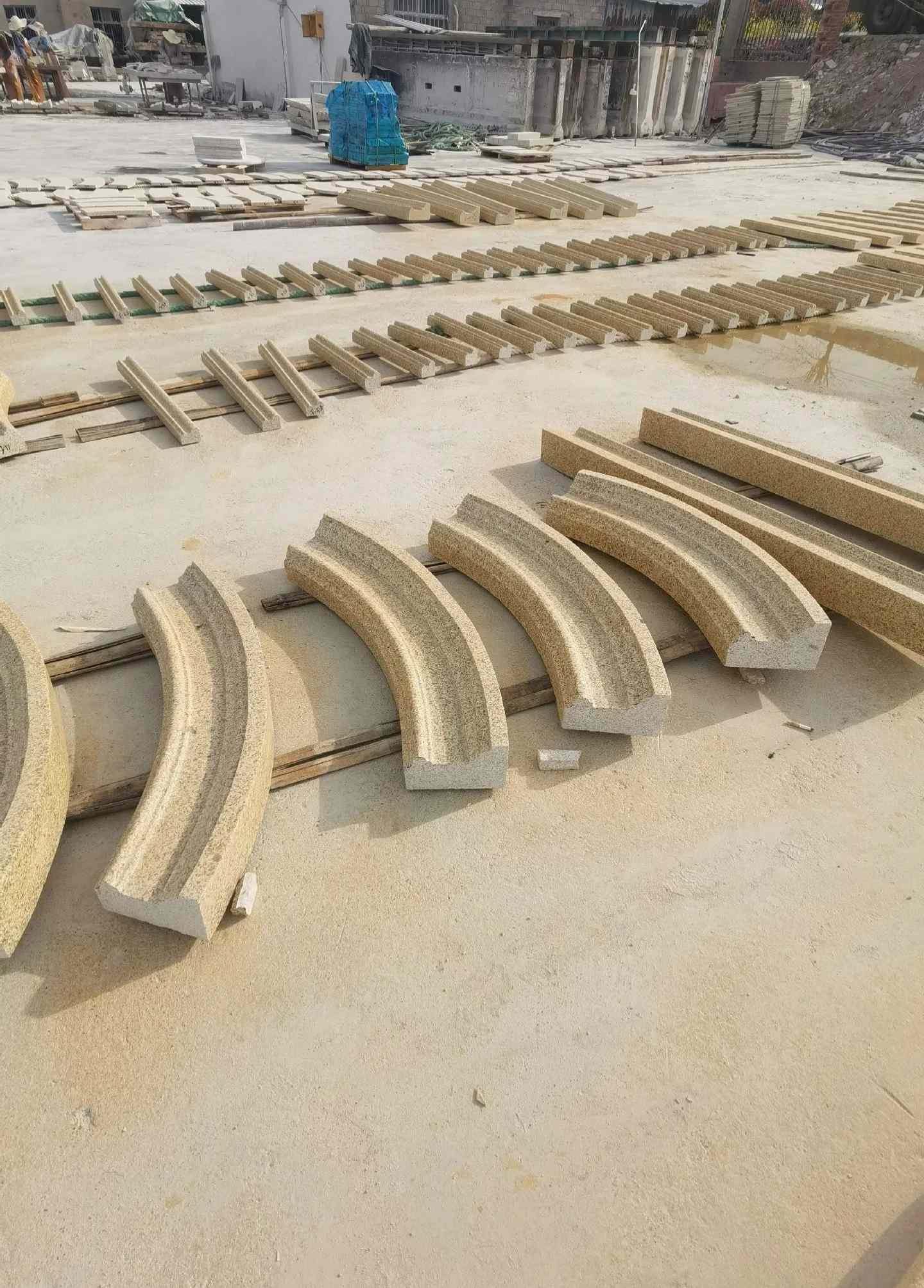 蚌埠 黄金麻花岗岩别墅线条