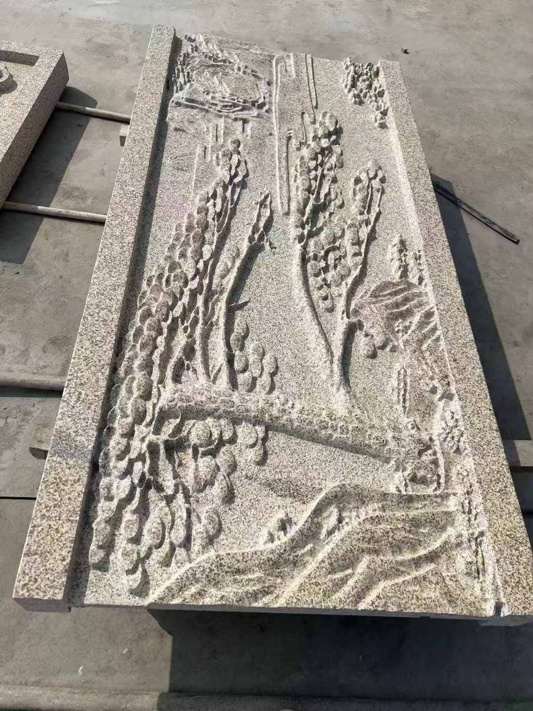 蚌埠 黄金麻雕刻板浮雕迎客松