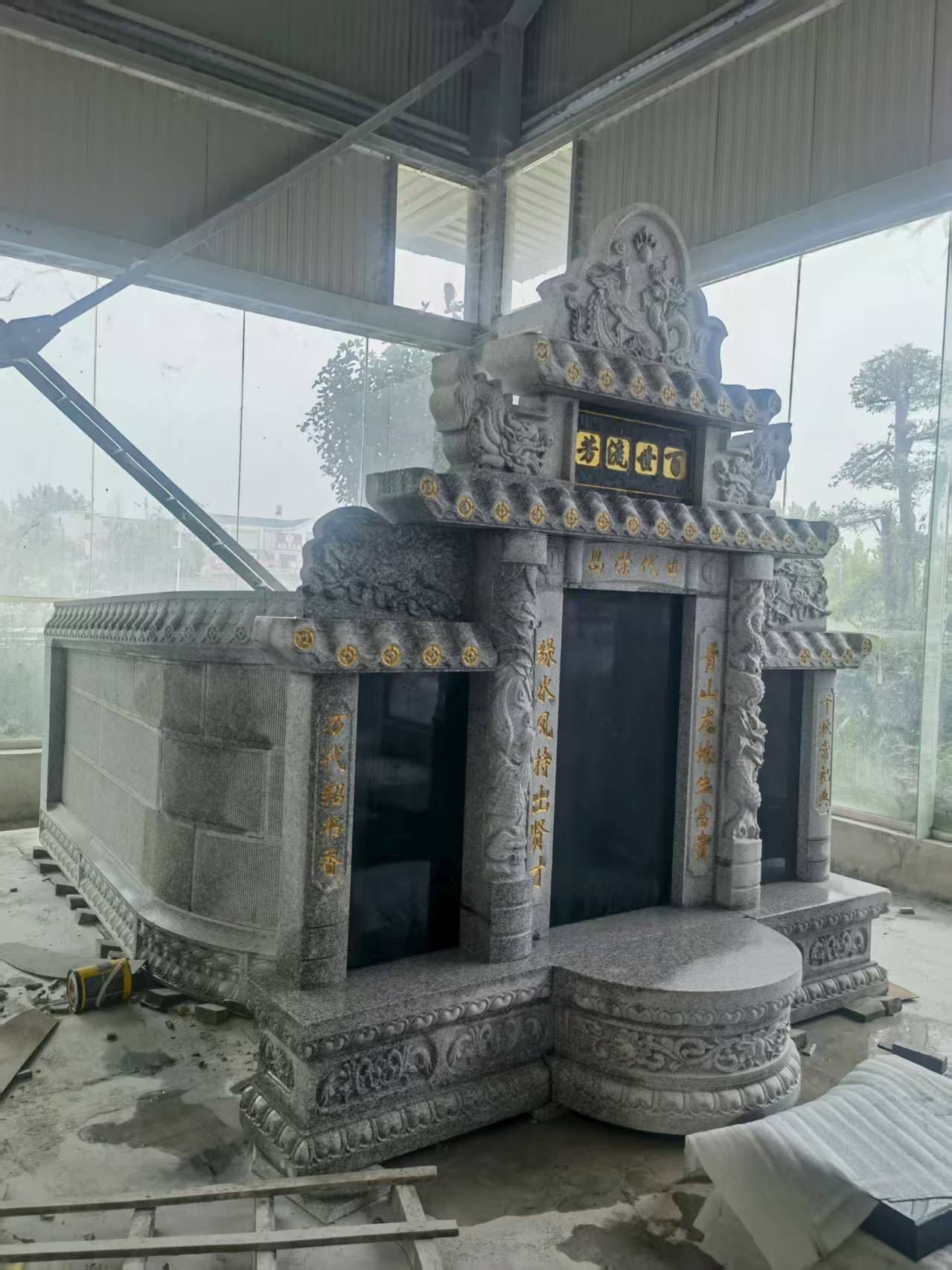 蚌埠 芝麻白墓碑效果展示图