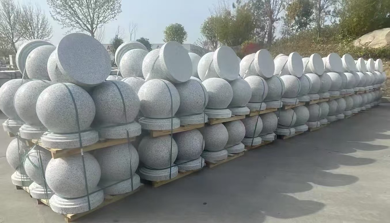 蚌埠 白麻花岗岩石材圆球，石球，挡车球，隔离球，景观石球，风水球等