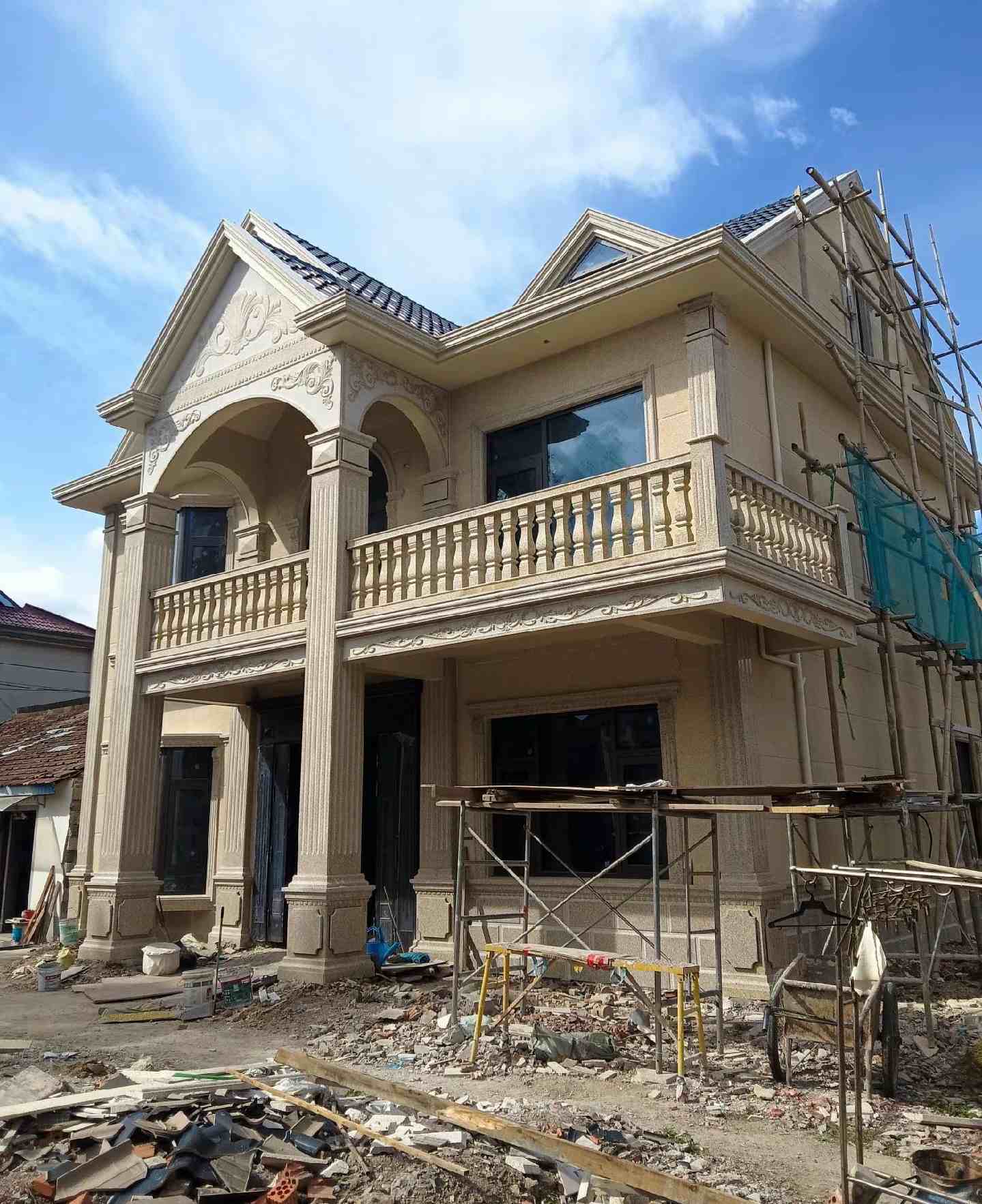 蚌埠 黄金麻花岗岩石材私人别墅雕花门楼柱阳台栏杆