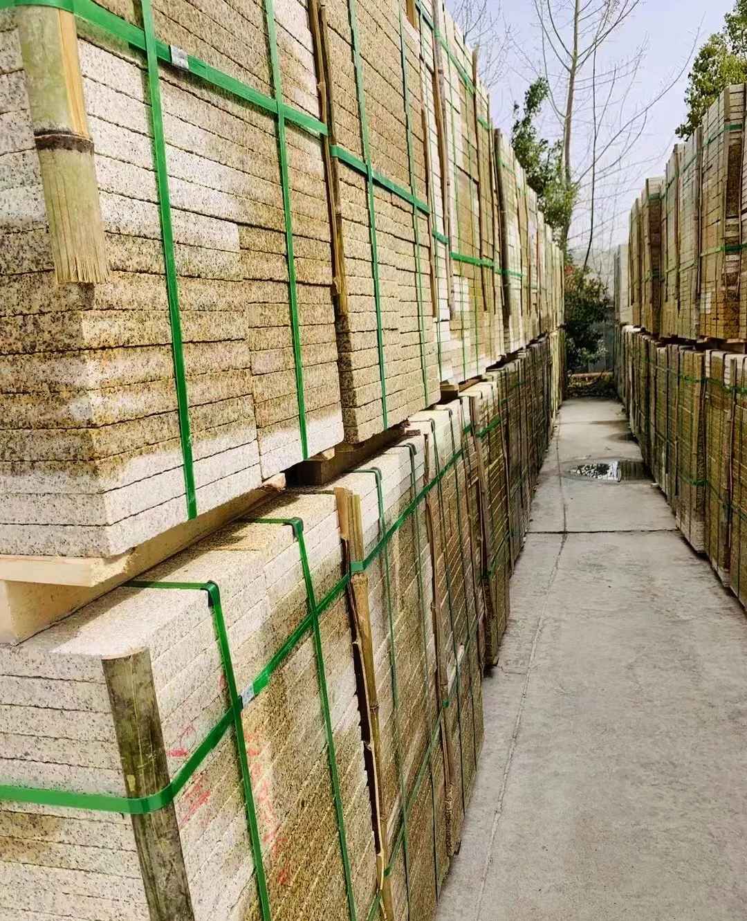 蚌埠 黄金麻花岗岩荔枝面地铺石