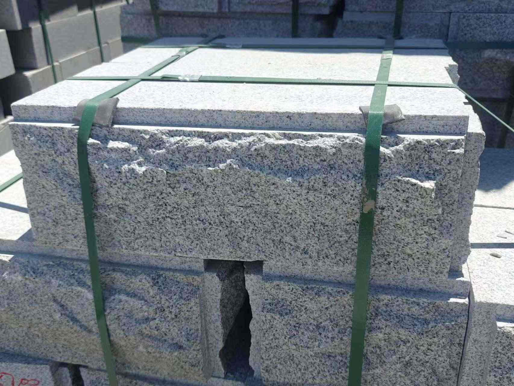 蚌埠 芝麻白花岗岩自然面成品