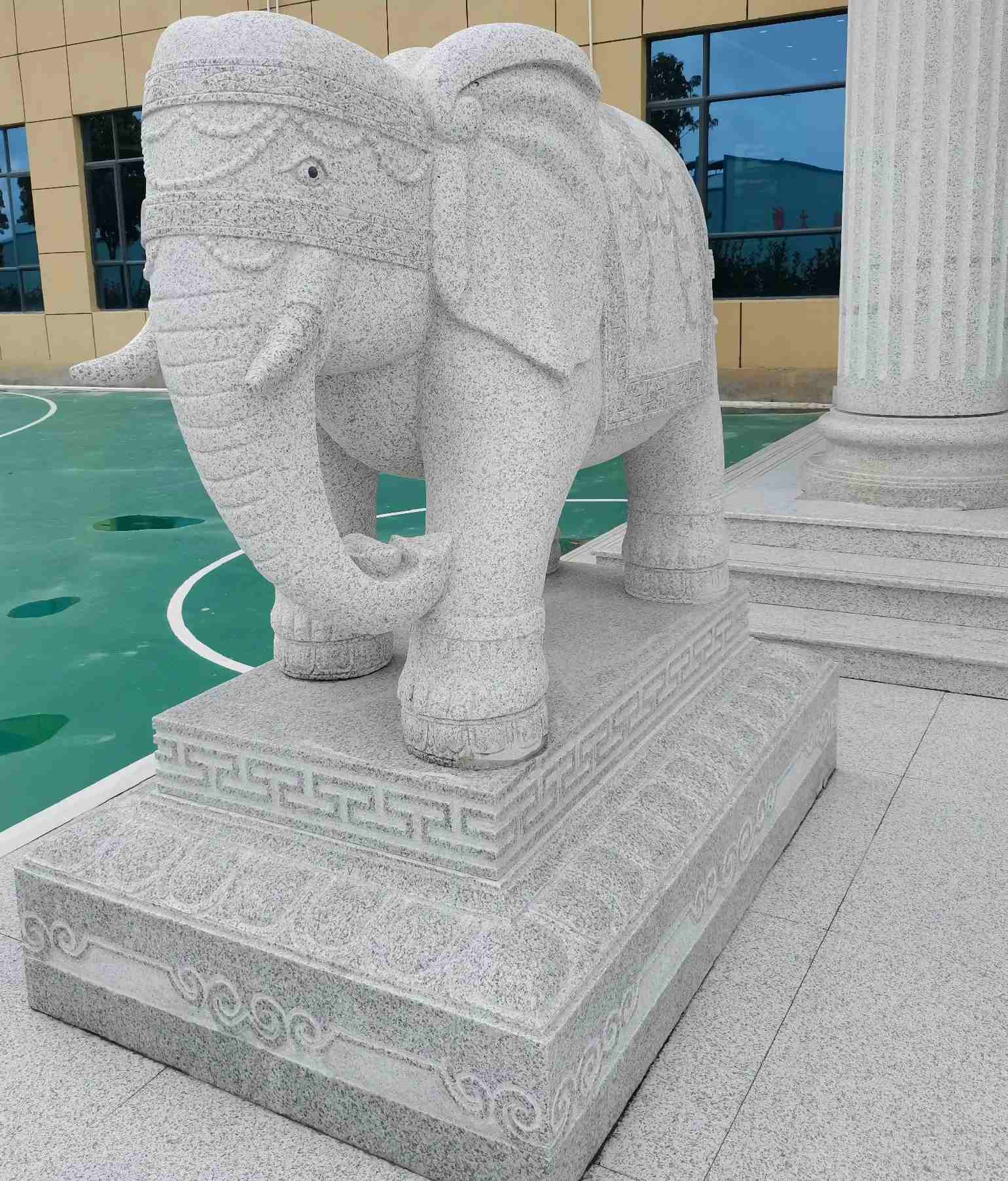 蚌埠 白麻花岗岩动物异形石雕-大象