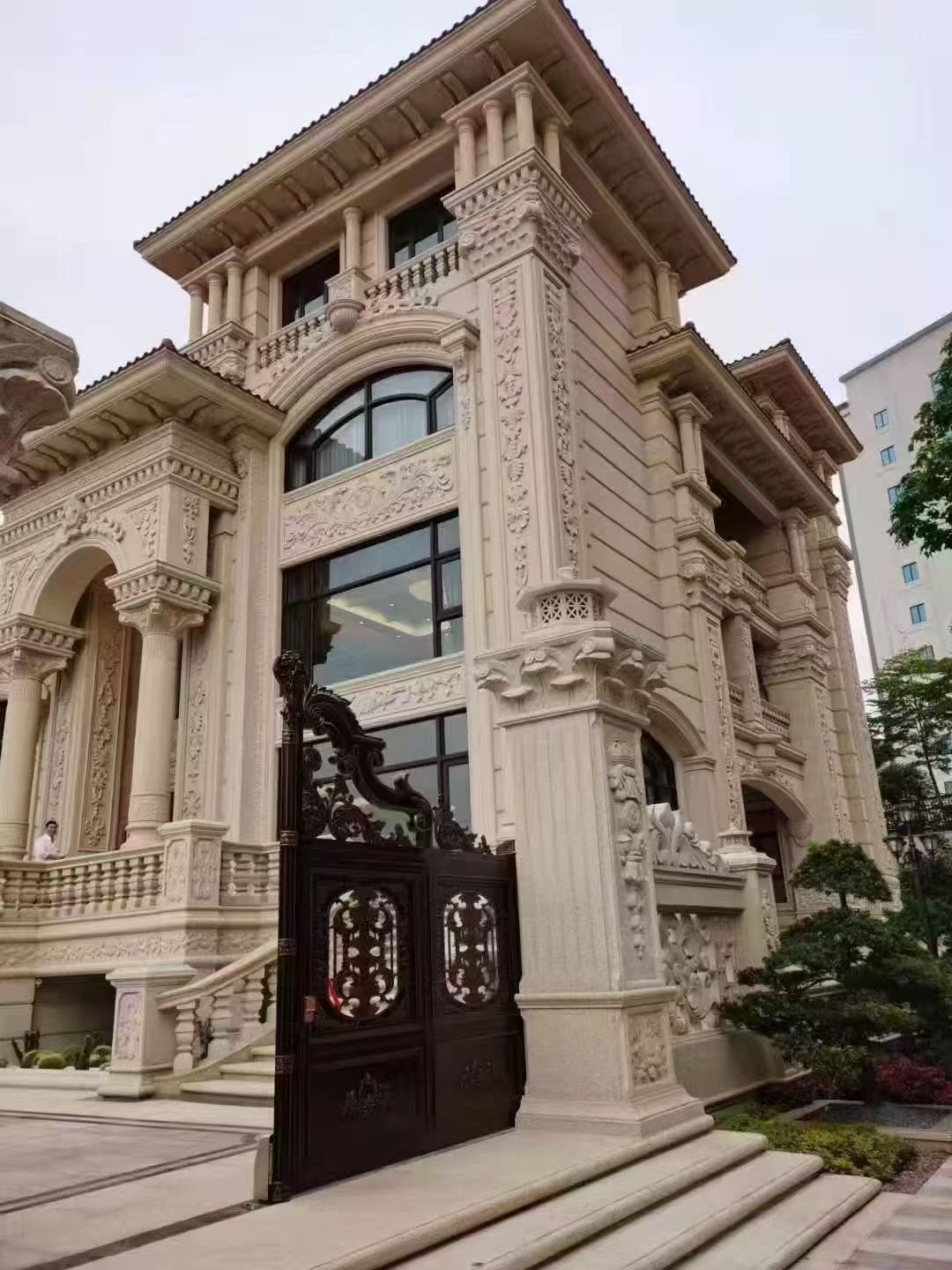 蚌埠 黄金麻花岗岩别墅外墙干挂效果展示