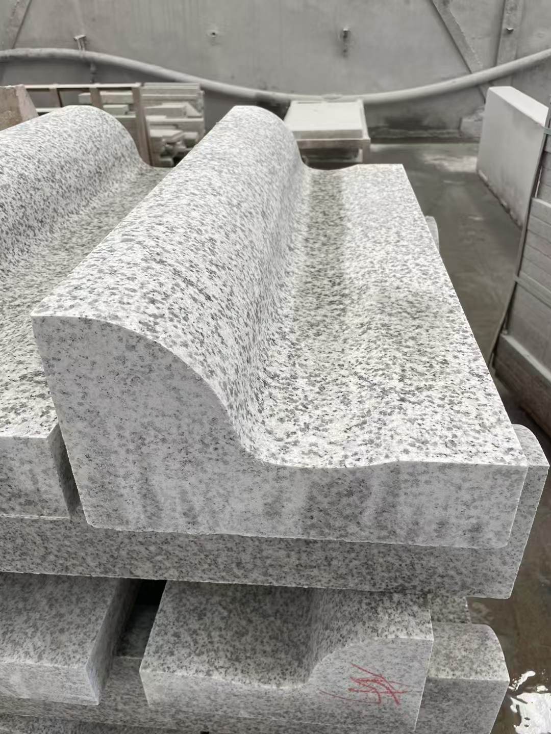 蚌埠 白麻花岗岩S型路沿石，路侧石，马路牙子等